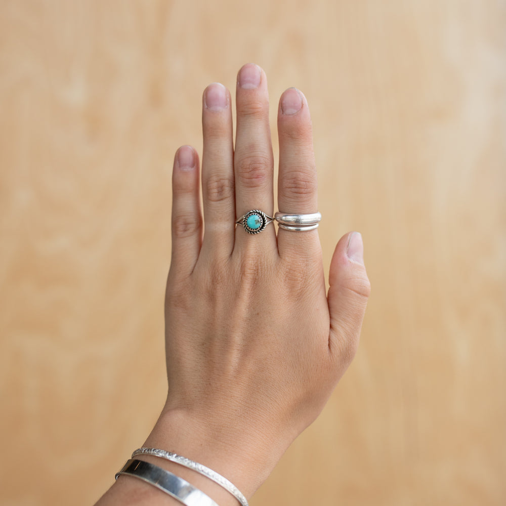 Turquoise Twist — Size 6.5