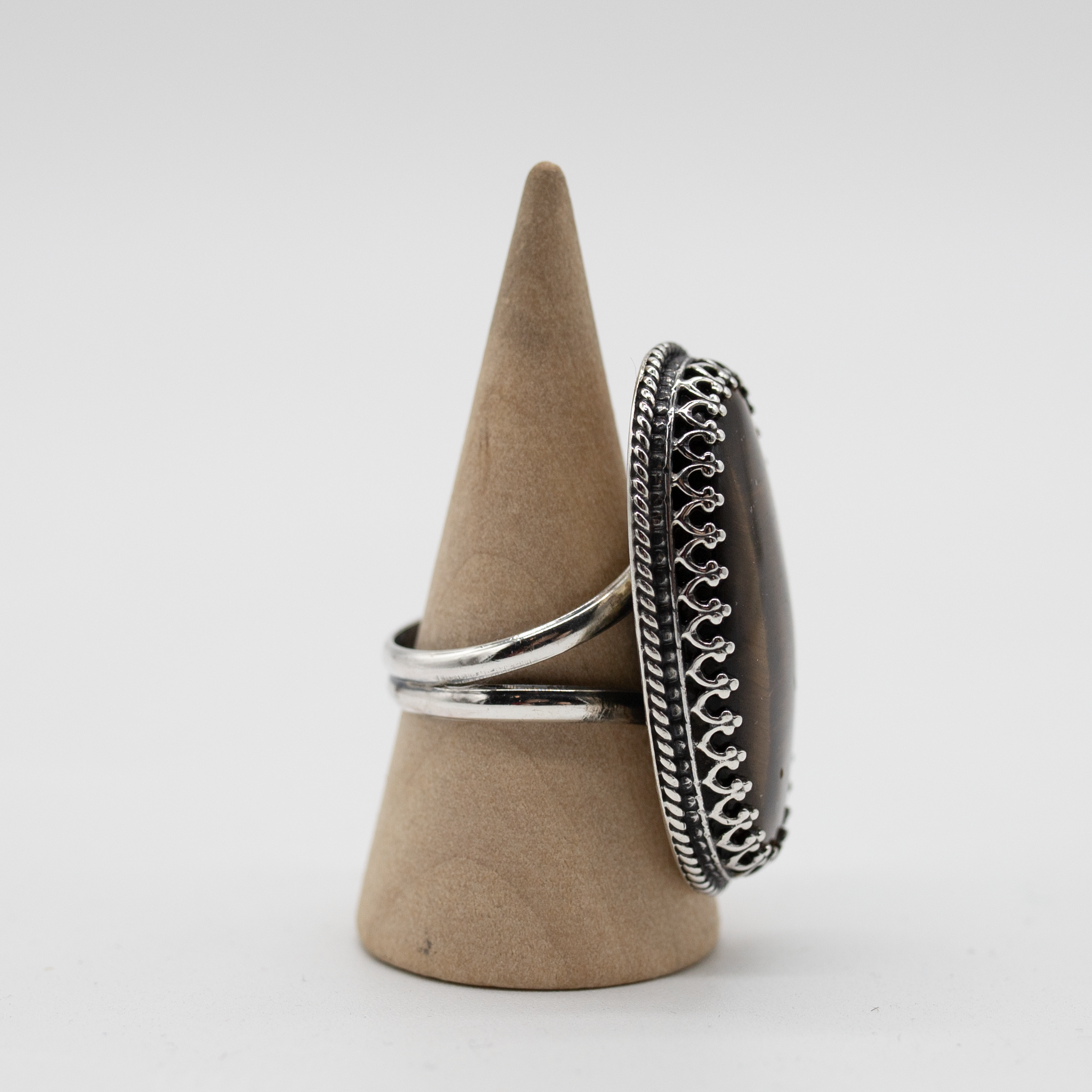 Golden Aura -- Size 7