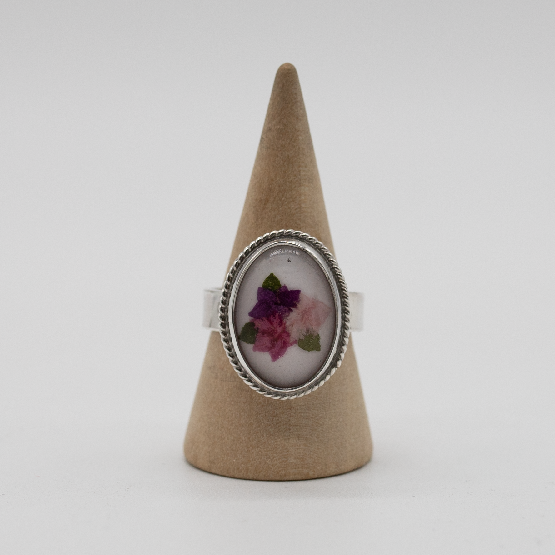 Bloomhaven Oval — Size 7