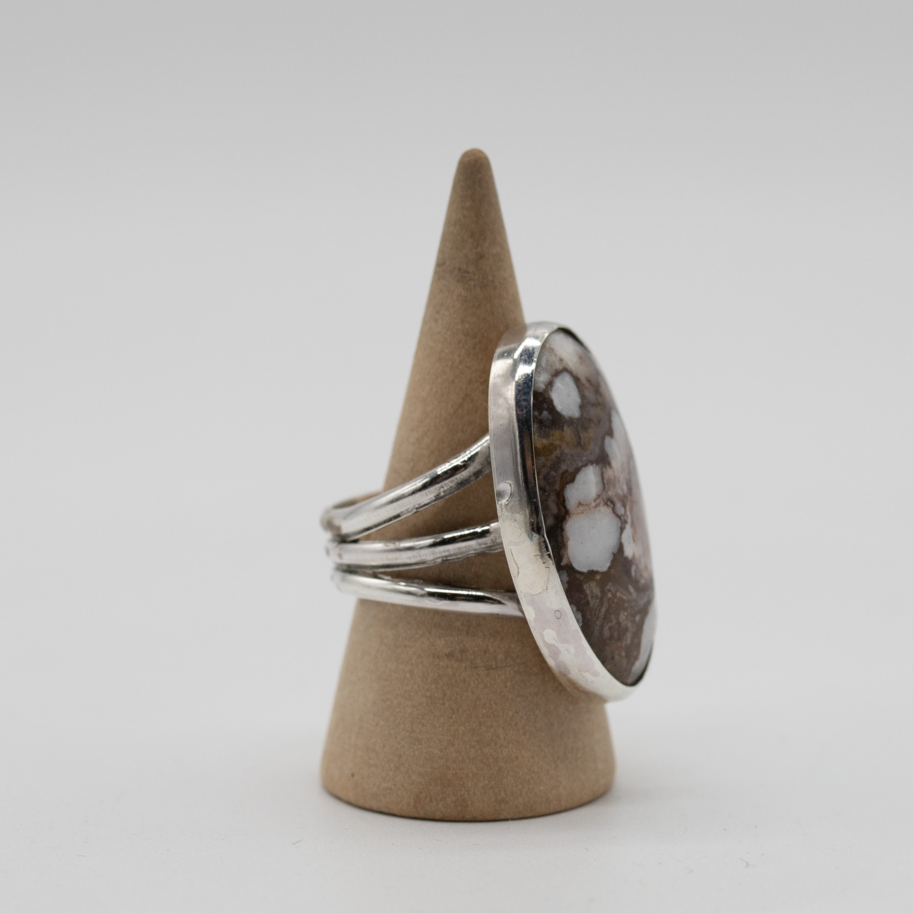 Stonecrest Oval — Size 7