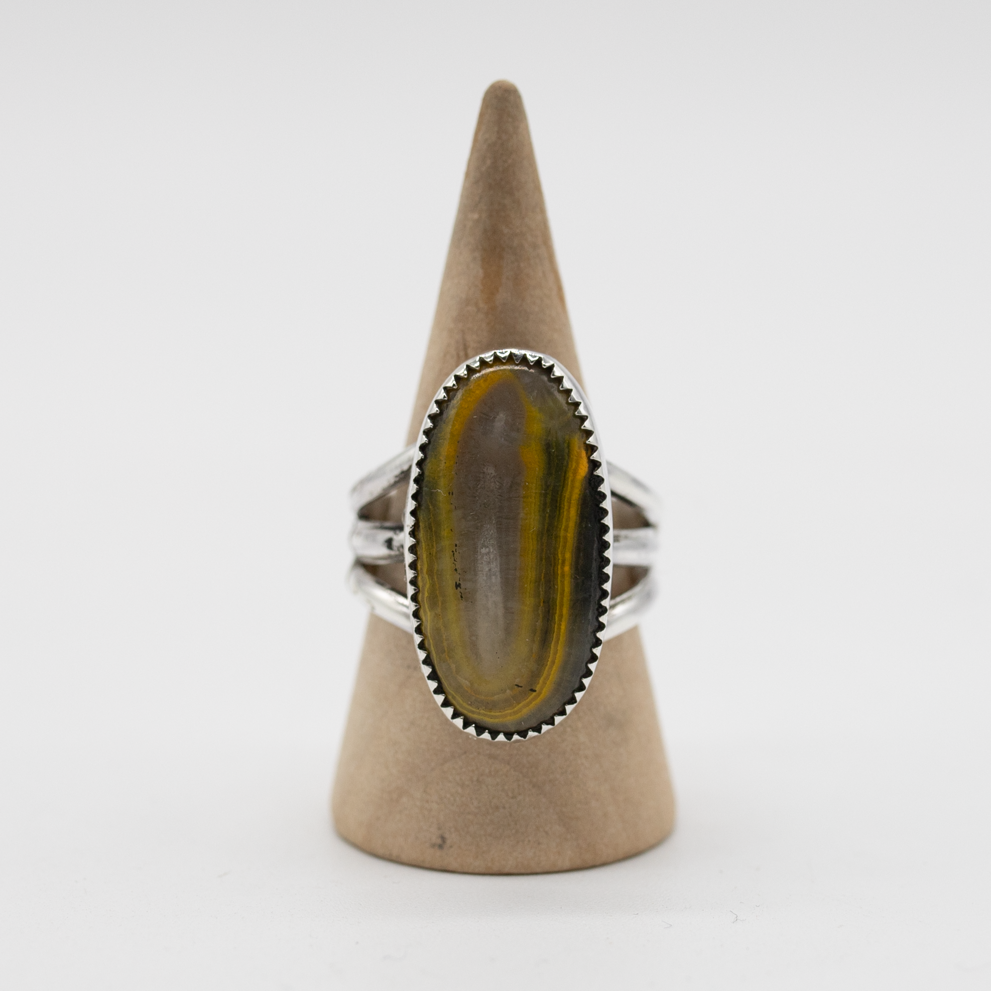 Honeycrest Oval — Size 8