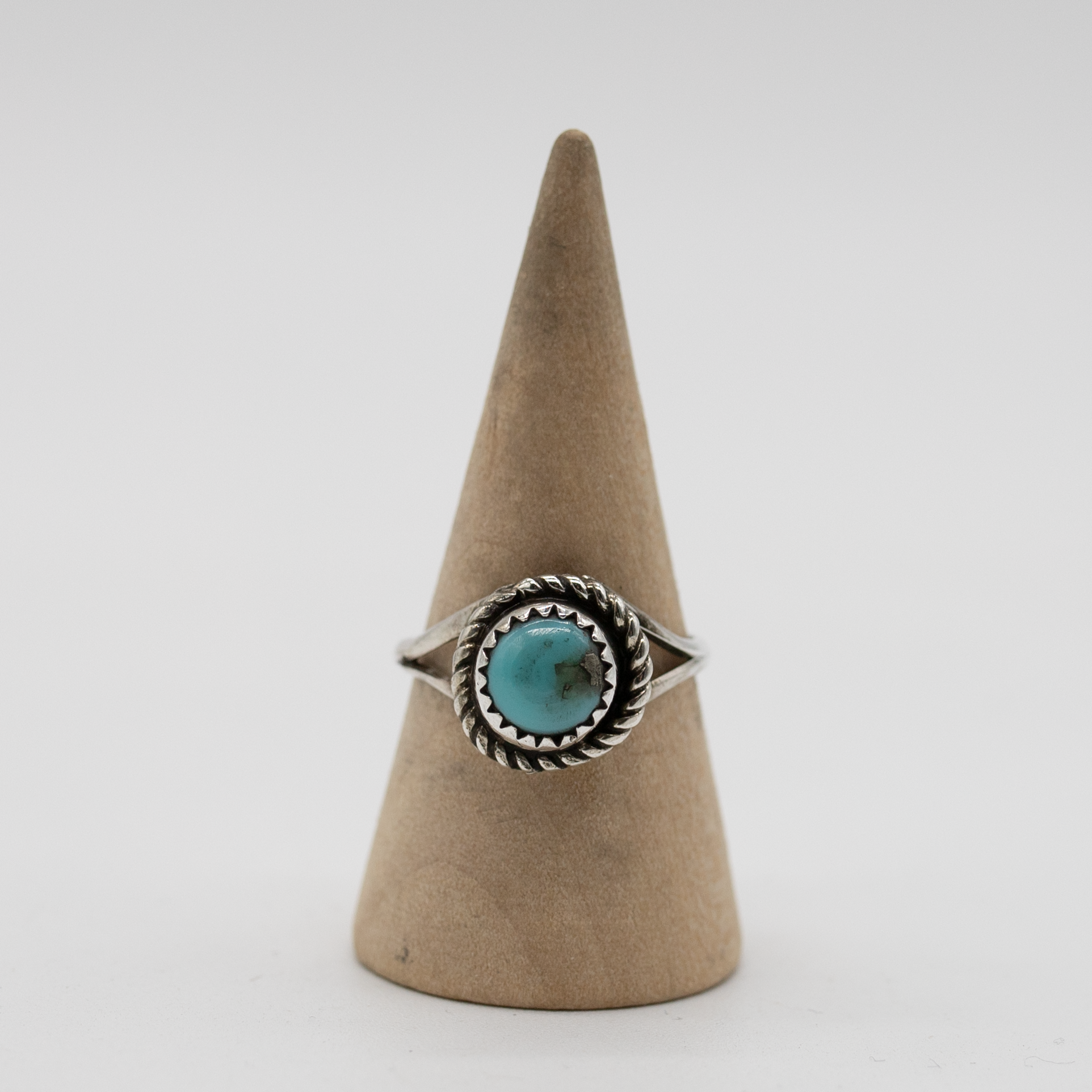 Turquoise Twist — Size 6.5