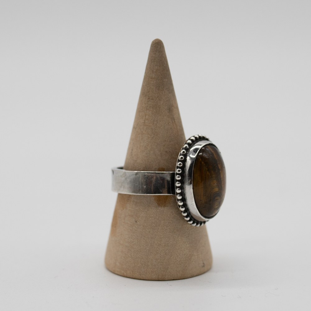 Ambercrest Oval — Size 7