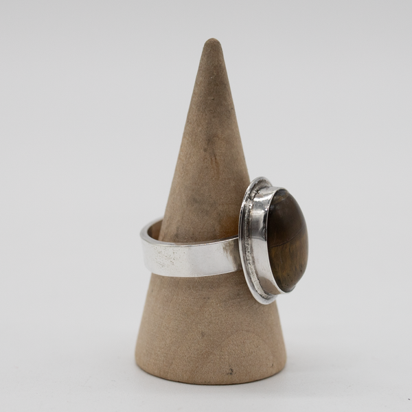 Tiger’s Eye Oval Ring — Size 7