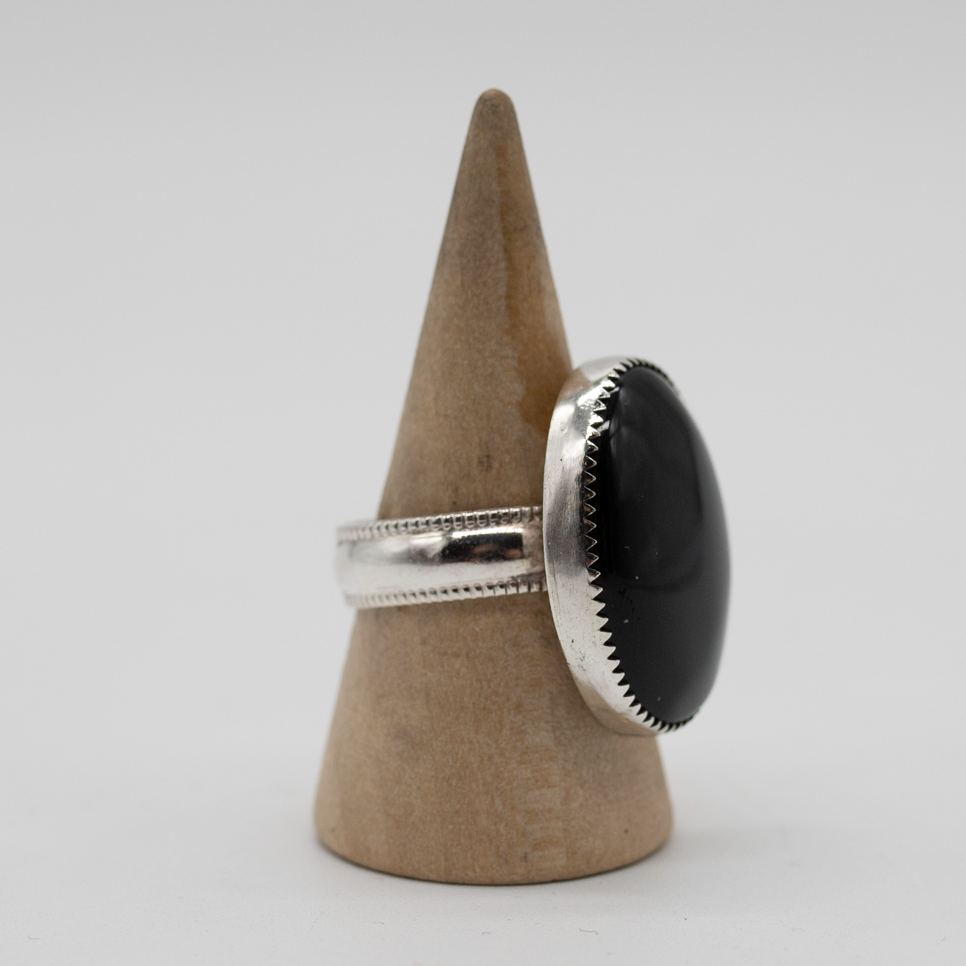 Midnight Crest – Size 7